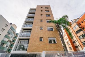 Apartamento Garden com 102m², 2 dormitórios, 2 suítes, 2 vagas, no bairro Tristeza em Porto Alegre