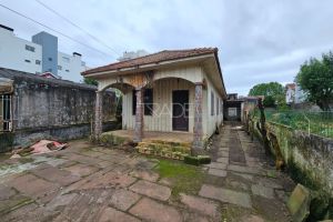 Terreno com 407m², no bairro Tristeza em Porto Alegre